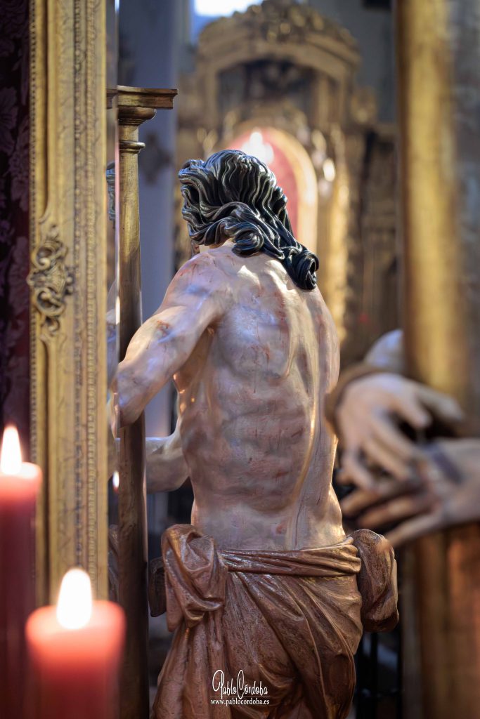 Nuestro Padre Jesús de la Paciencia durante el besapiés celebrado en la iglesia de San Matías de Granada en 2026.